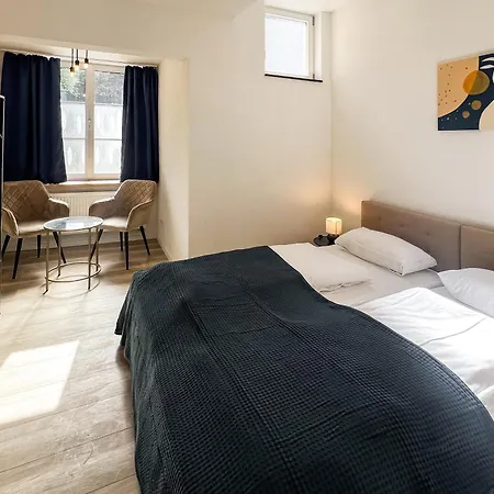 3 Bedroom Altstadtwohnung Mit Parkplatz, Tolle Lage In Schwaebisch Hall, Bis 8 Personen Exterior foto