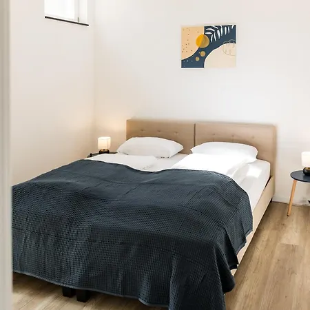 3 Bedroom Altstadtwohnung Mit Parkplatz, Tolle Lage In Schwaebisch Hall, Bis 8 Personen Exterior foto