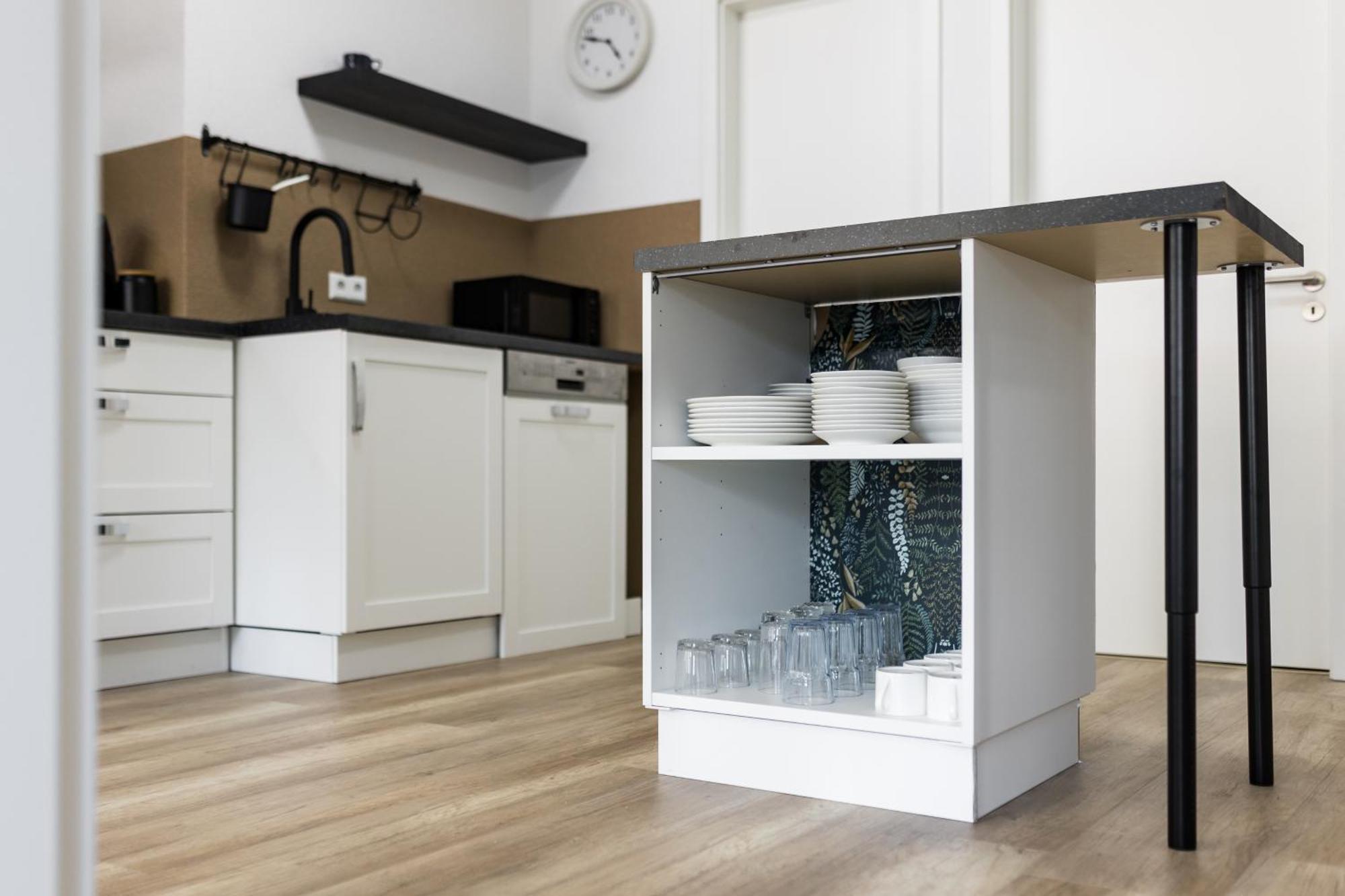 3 Bedroom Altstadtwohnung Mit Parkplatz, Tolle Lage In Schwaebisch Hall, Bis 8 Personen